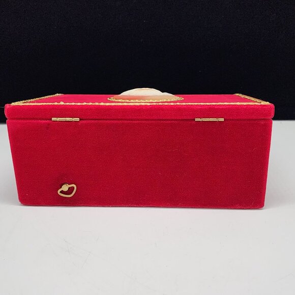 Vintage Musical Cameo Jewelry Box Red & Gold Velvet Inner Tray 9"x6"x4" - Picture 7 of 10